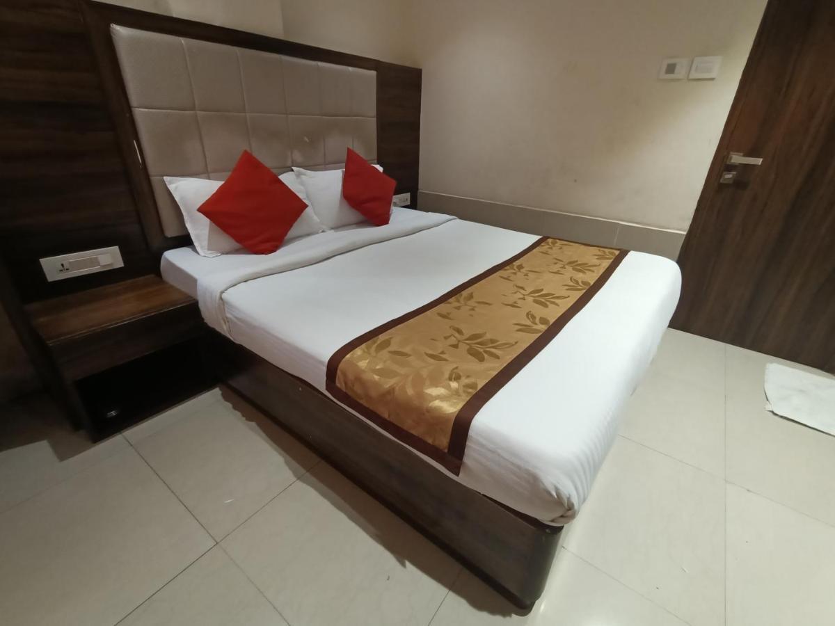 Fabhotel Regal Inn Bombay Exterior foto