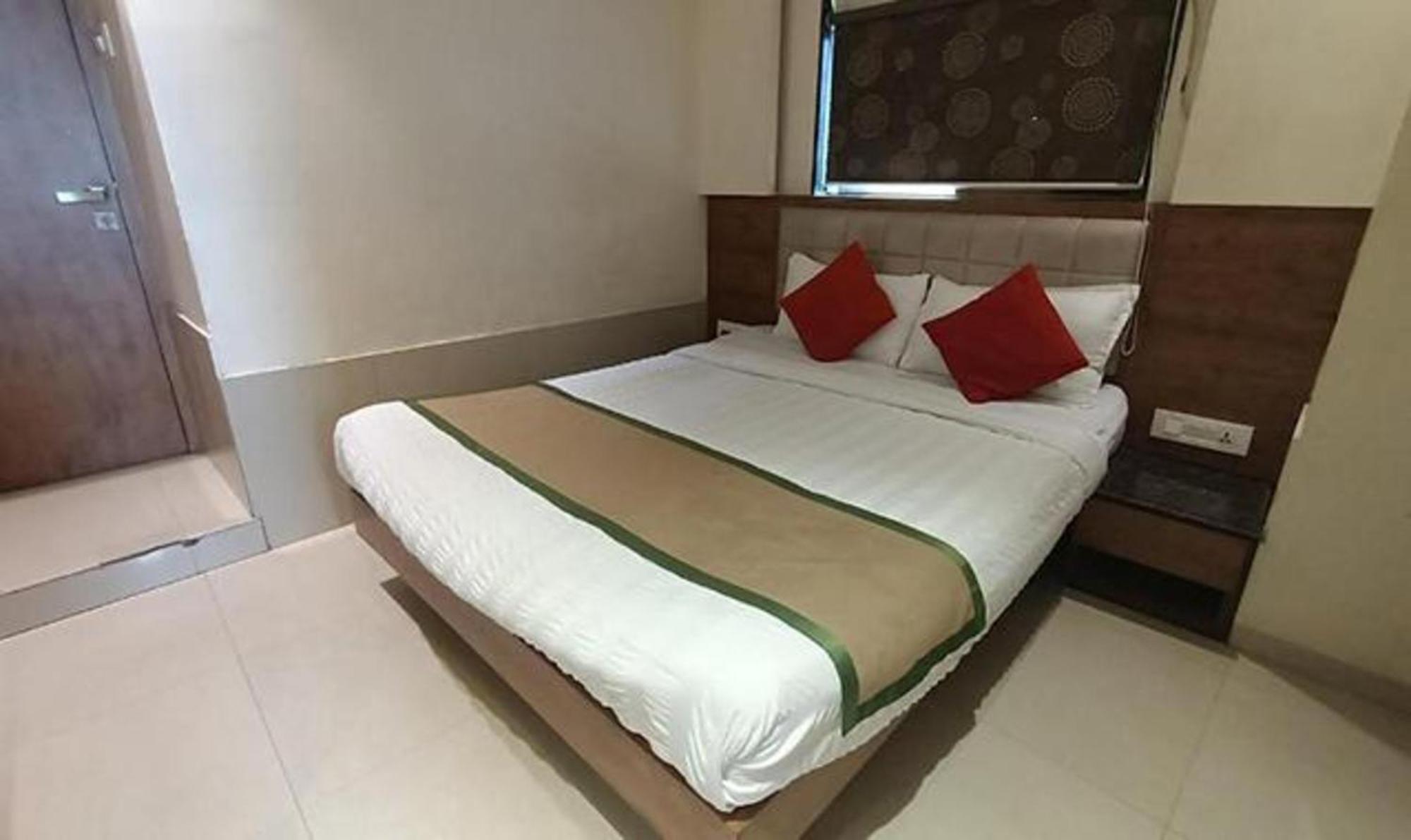 Fabhotel Regal Inn Bombay Exterior foto