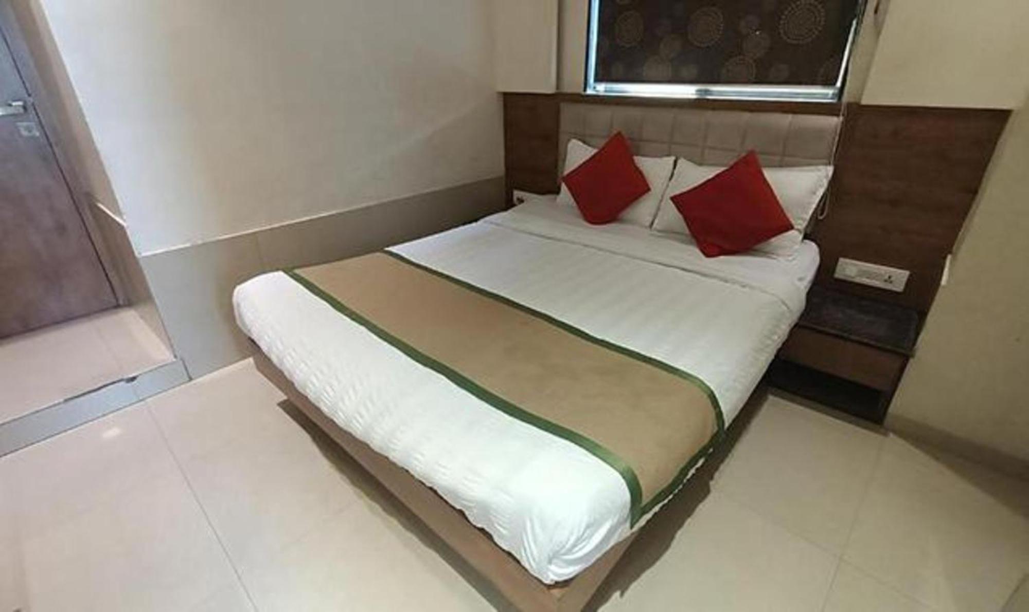 Fabhotel Regal Inn Bombay Exterior foto